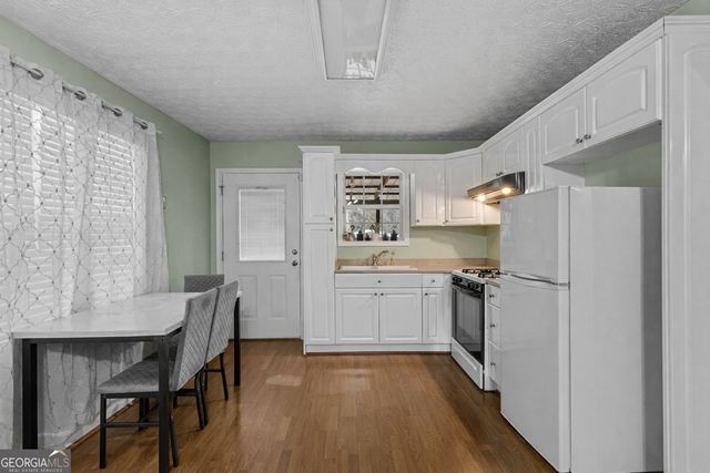 3720 Quail Hollow Trail, Snellville, GA 30039