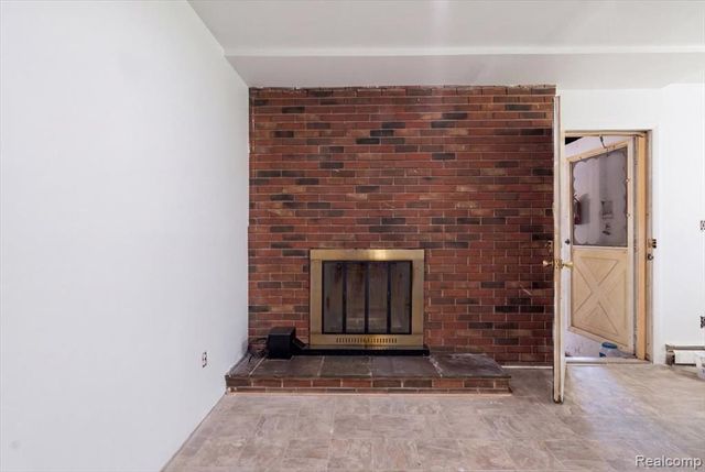 2260 S Harvey Avenue, Westland, MI 48186
