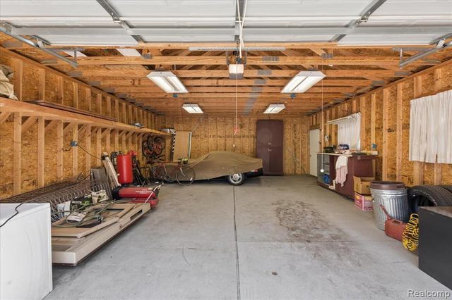 2260 S Harvey Avenue, Westland, MI 48186