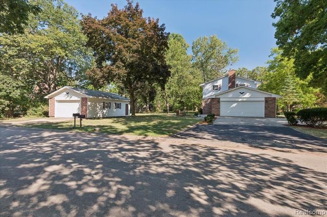 2260 S Harvey Avenue, Westland, MI 48186