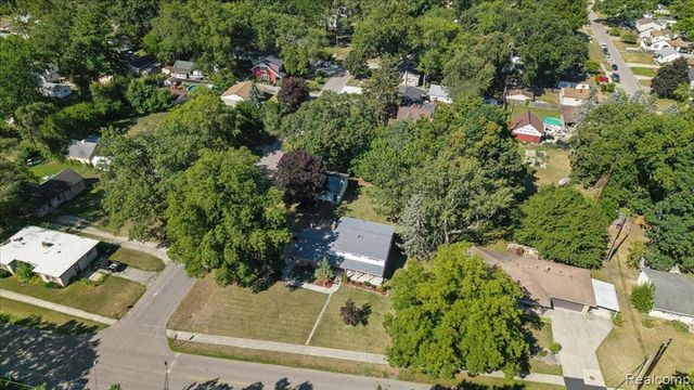 2260 S Harvey Avenue, Westland, MI 48186