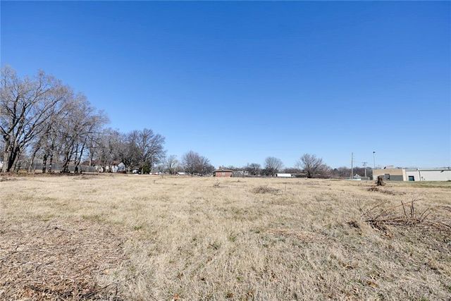 4423 Crysler Avenue, Kansas City, MO 64133