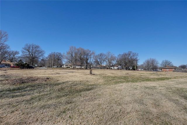 4423 Crysler Avenue, Kansas City, MO 64133