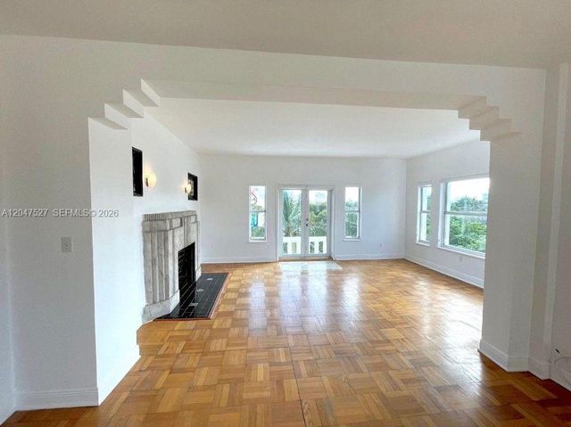4035 N Meridian Ave PH, Miami Beach, FL 33140