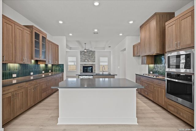 3716 Moru Oak Drive, Seguin, TX 78155