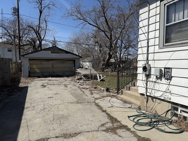 4745 N 48th STREET, Milwaukee, WI 53218