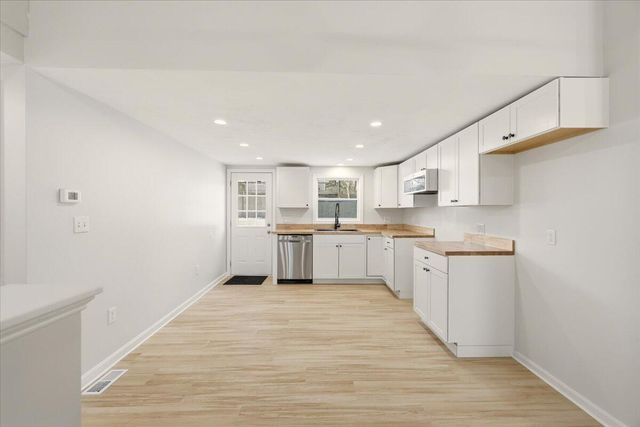 9 Blissful Lane, East Wareham, MA 02538