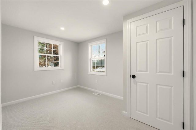 9 Blissful Lane, East Wareham, MA 02538