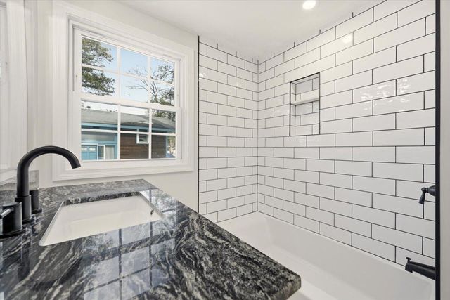 9 Blissful Lane, East Wareham, MA 02538