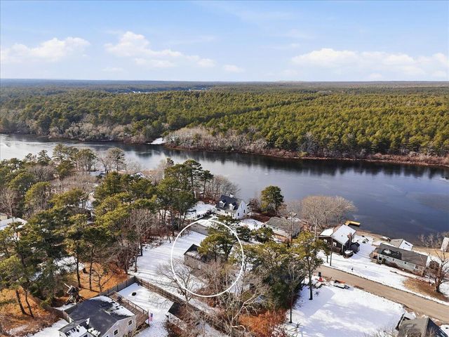 9 Blissful Lane, East Wareham, MA 02538