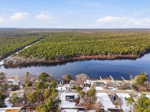 9 Blissful Lane, East Wareham, MA 02538