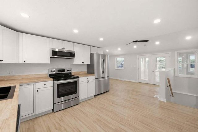 9 Blissful Lane, East Wareham, MA 02538