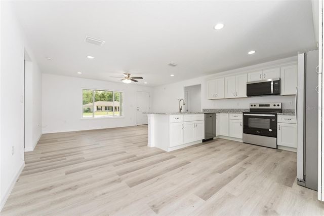 13027 NE 5TH PLACE, Silver Springs, FL 34488