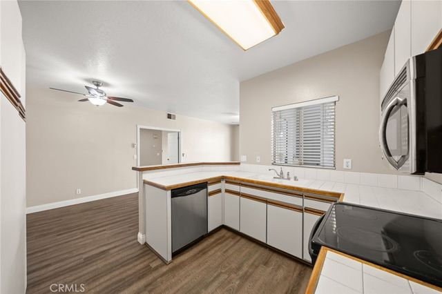 12042 Sylvan River 4, Fountain Valley, CA 92708