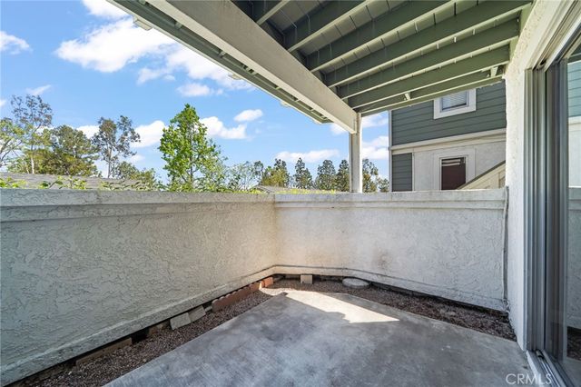 12042 Sylvan River 4, Fountain Valley, CA 92708