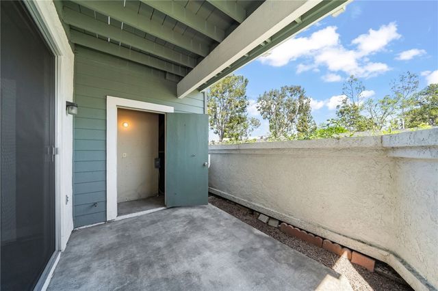 12042 Sylvan River 4, Fountain Valley, CA 92708