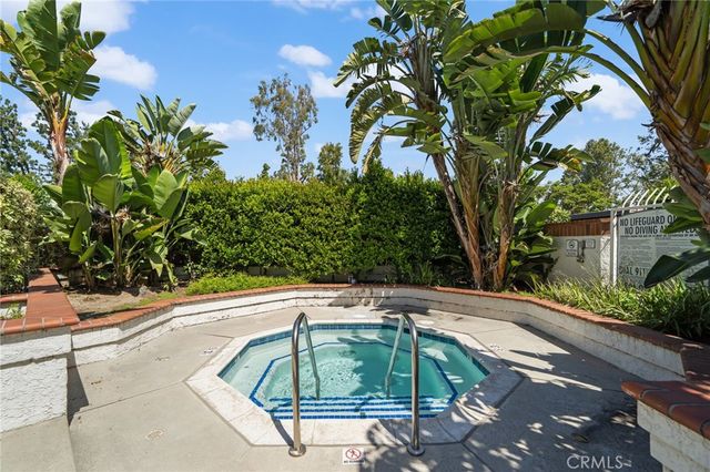 12042 Sylvan River 4, Fountain Valley, CA 92708