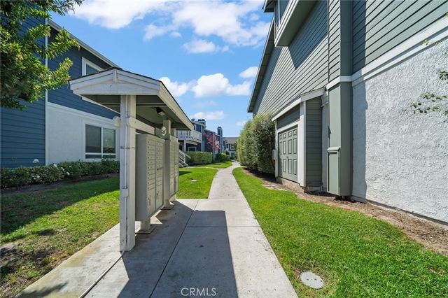 12042 Sylvan River 4, Fountain Valley, CA 92708