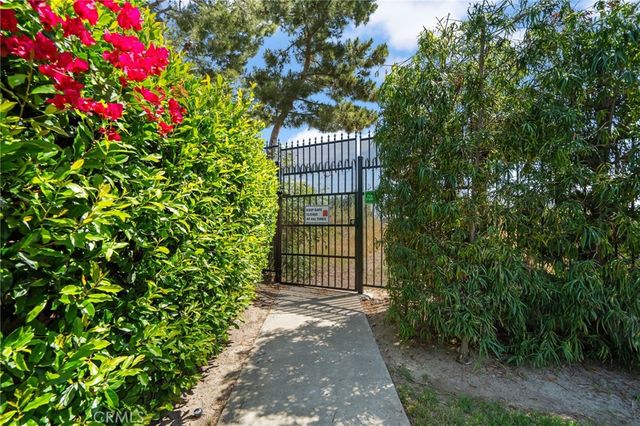 12042 Sylvan River 4, Fountain Valley, CA 92708