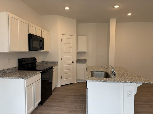 2809B N Denver Street, Siloam Springs, AR 72761