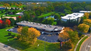 34491 N Old Walnut Circle, Gurnee, IL 60031