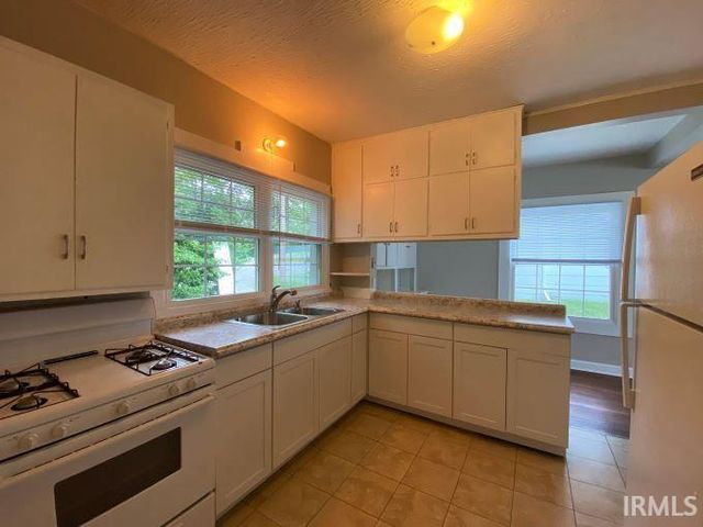 811 N Grant Street, Bloomington, IN 47408