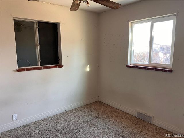 930 Nome Street, Aurora, CO 80010