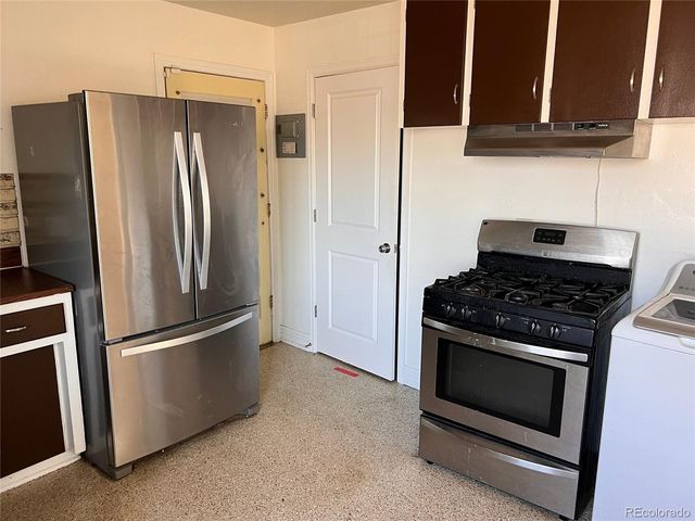 930 Nome Street, Aurora, CO 80010