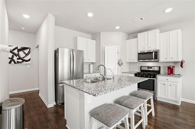 153 Auburn Crossing Drive, Auburn, GA 30011