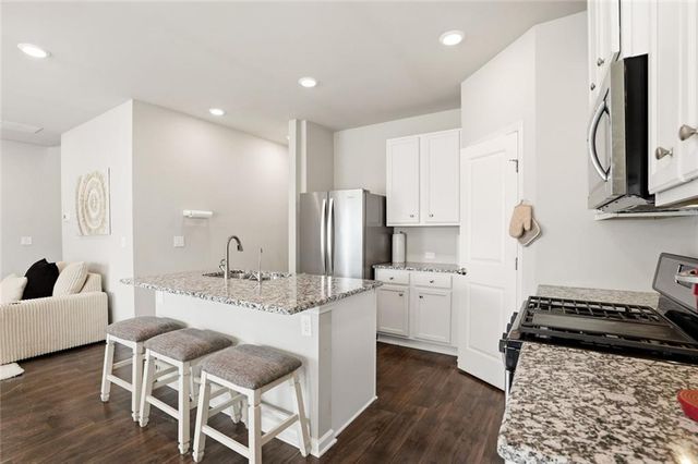 153 Auburn Crossing Drive, Auburn, GA 30011