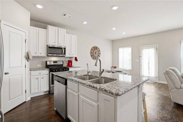 153 Auburn Crossing Drive, Auburn, GA 30011