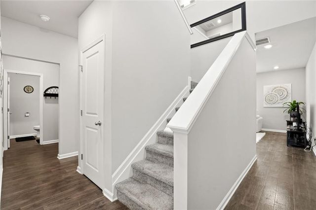 153 Auburn Crossing Drive, Auburn, GA 30011