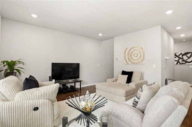 153 Auburn Crossing Drive, Auburn, GA 30011