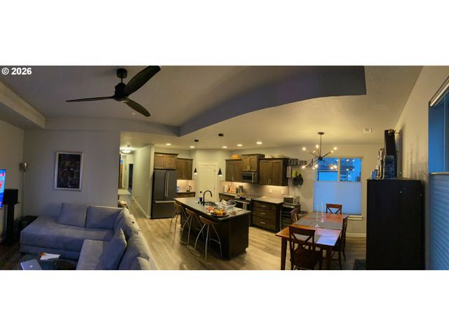 11214 Ne 136TH Ave, Vancouver, WA 98682