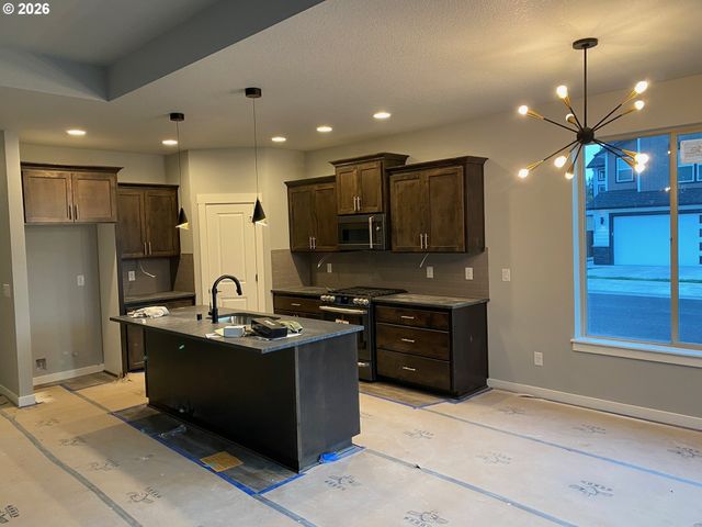 11214 Ne 136TH Ave, Vancouver, WA 98682