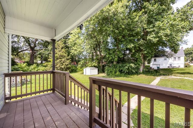 201 S 10th Street, Belleville, IL 62220