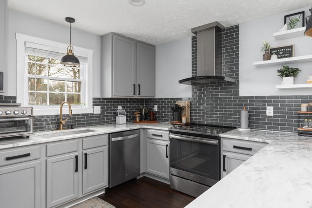 714 Eastland Ln, Lebanon, TN 37090