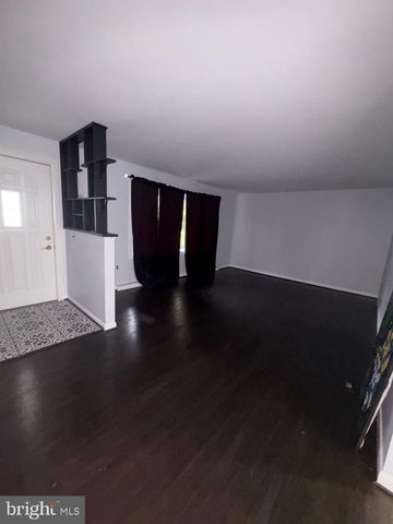 6003 JOYCE DR, Temple Hills, MD 20748