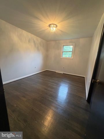 6003 JOYCE DR, Temple Hills, MD 20748