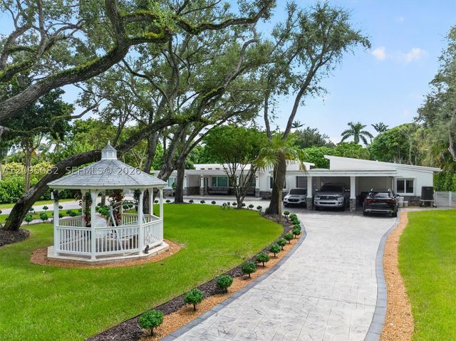 6750 SW 74th St, South Miami, FL 33143