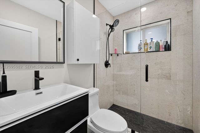 6750 SW 74th St, South Miami, FL 33143