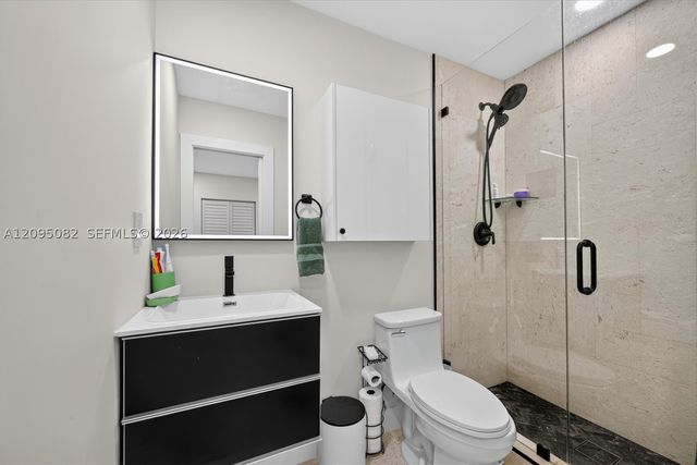 6750 SW 74th St, South Miami, FL 33143