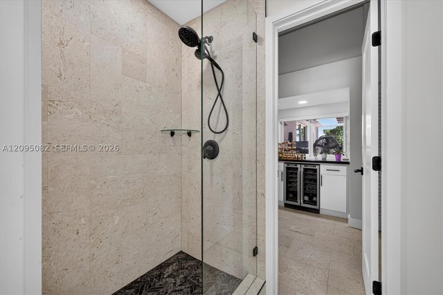 6750 SW 74th St, South Miami, FL 33143