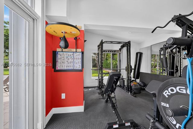 6750 SW 74th St, South Miami, FL 33143