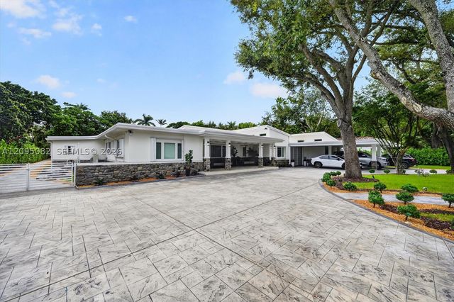 6750 SW 74th St, South Miami, FL 33143