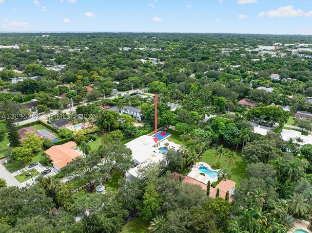 6750 SW 74th St, South Miami, FL 33143