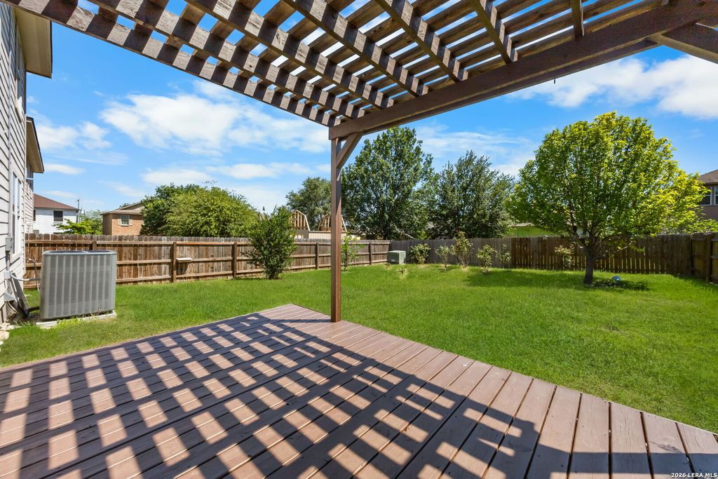 11008 Dublin Pl, San Antonio, TX 78254