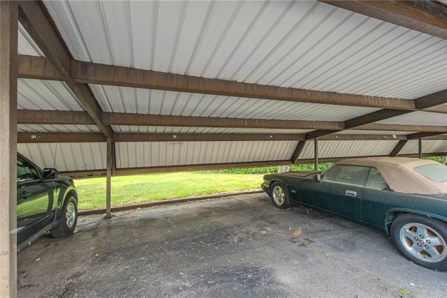 30078 W 12 Mile Road 99, Farmington Hills, MI 48334