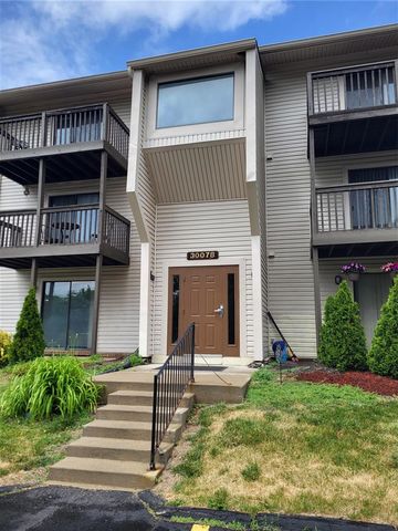 30078 W 12 Mile Road 99, Farmington Hills, MI 48334