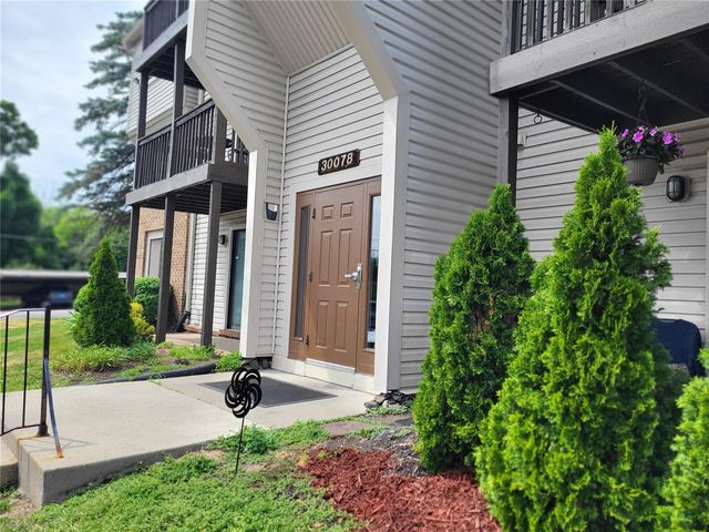 30078 W 12 Mile Road 99, Farmington Hills, MI 48334